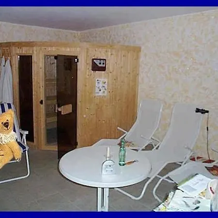 Apartment Das Bar-sondere Haus Brandshagen